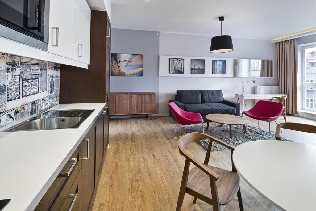 Apartamenty Szeroka - Old Town Holidays Home غدانسك الغرفة الصورة
