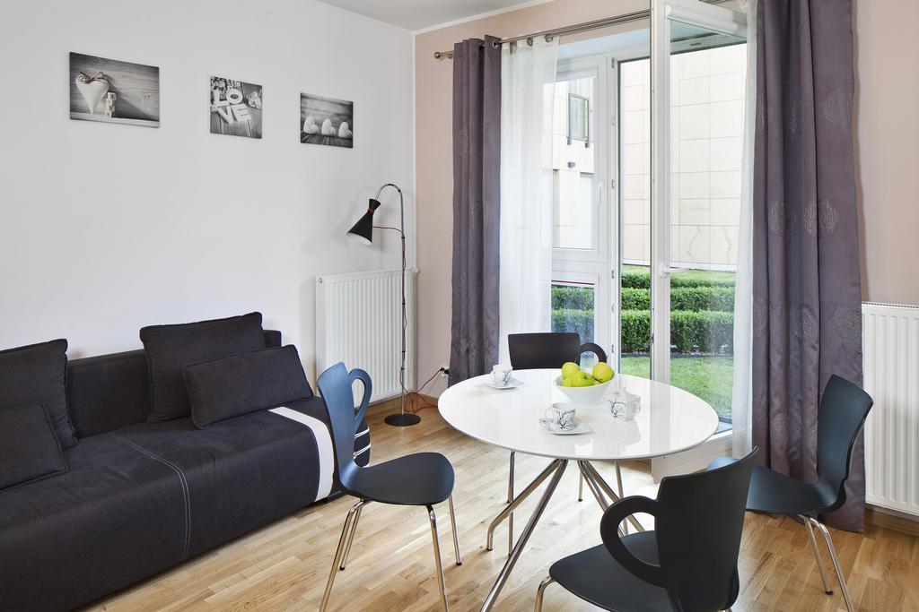 Apartamenty Szeroka - Old Town Holidays Home غدانسك الغرفة الصورة